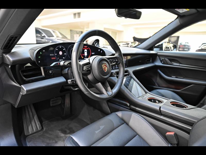 Voitures occasions PORSCHE Taycan Base Mérignac