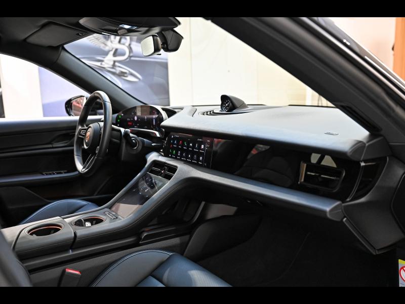 Voitures occasions PORSCHE Taycan Base Mérignac