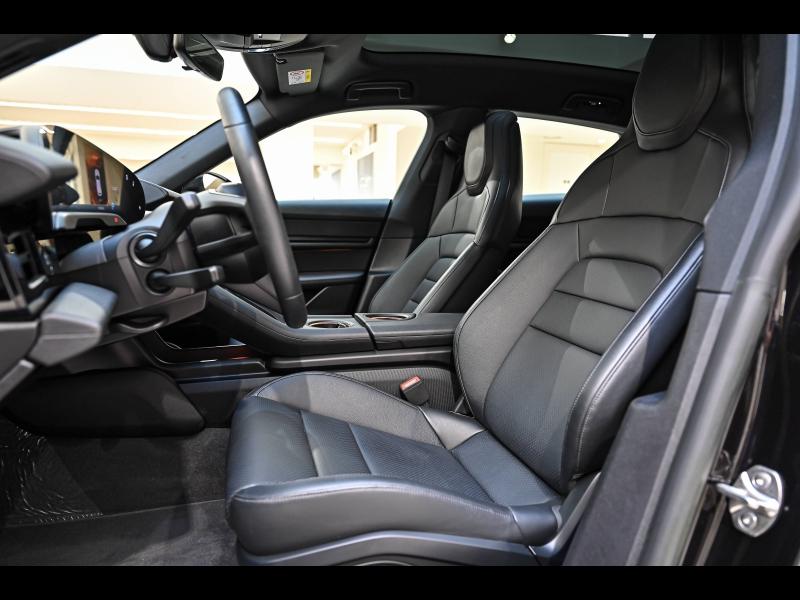 Voitures occasions PORSCHE Taycan Base Mérignac