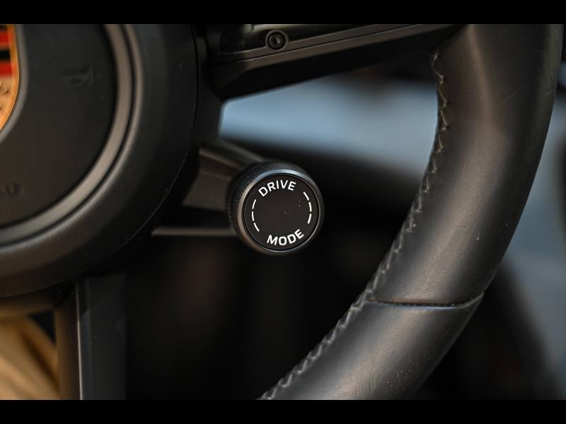 Voitures occasions PORSCHE Taycan Base Mérignac