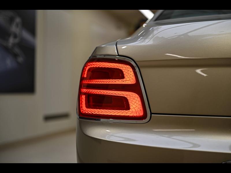 Voitures occasions BENTLEY Flying Spur Base Paris