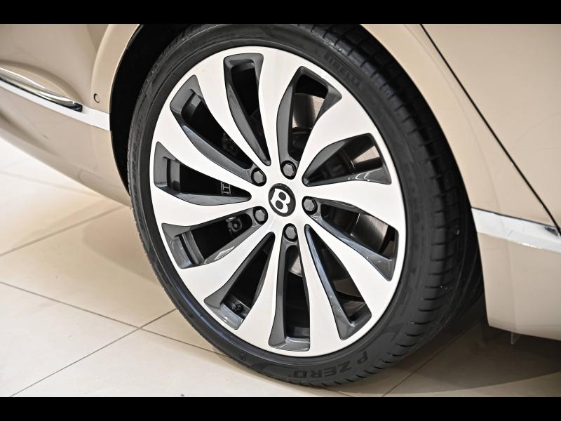 Voitures occasions BENTLEY Flying Spur Base Paris