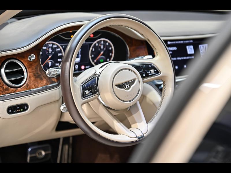 Voitures occasions BENTLEY Flying Spur Base Paris