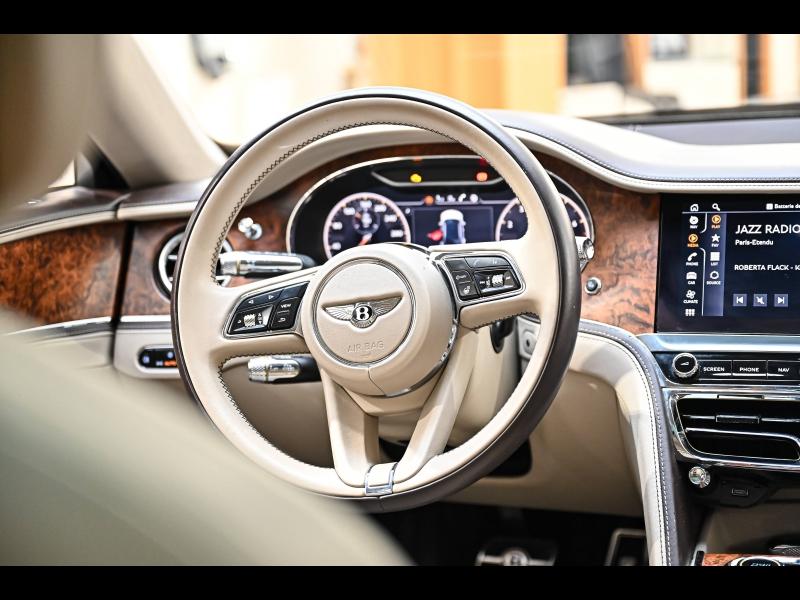 Voitures occasions BENTLEY Flying Spur Base Paris