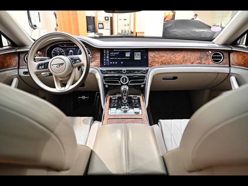 Voitures occasions BENTLEY Flying Spur Base Paris