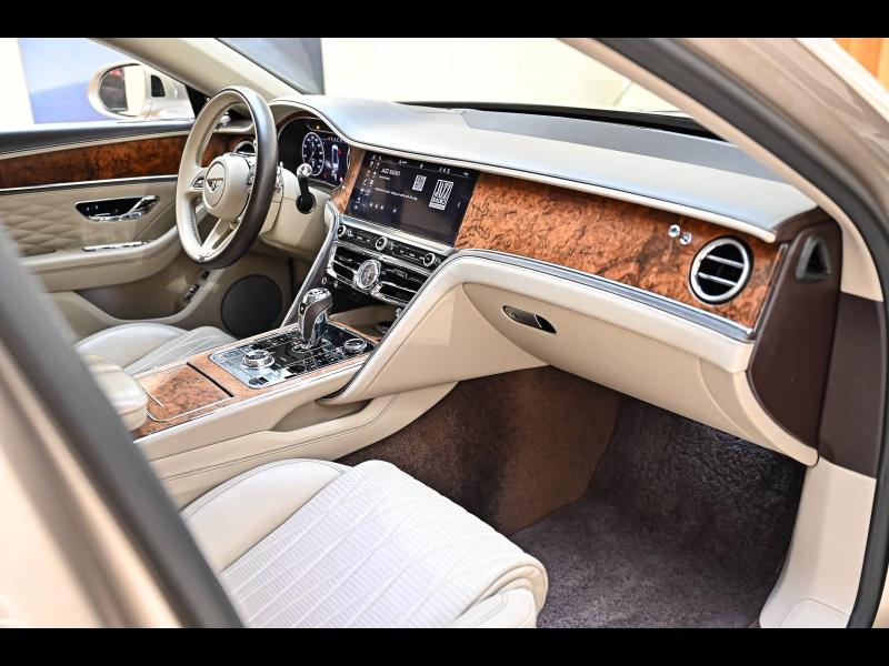 Voitures occasions BENTLEY Flying Spur Base Paris