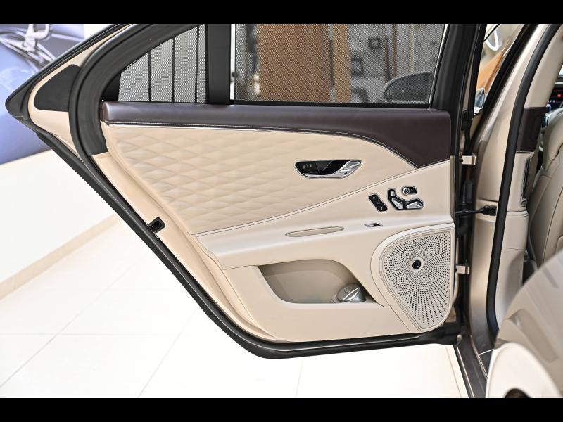 Voitures occasions BENTLEY Flying Spur Base Paris