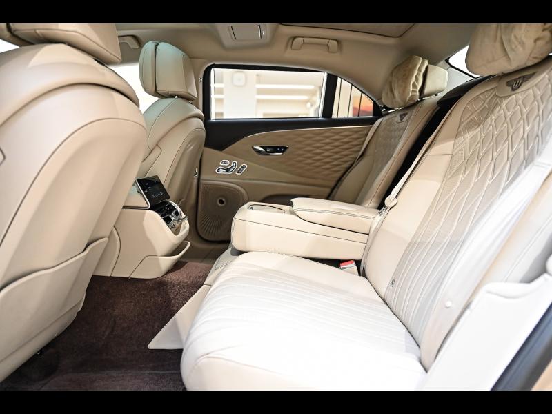 Voitures occasions BENTLEY Flying Spur Base Paris