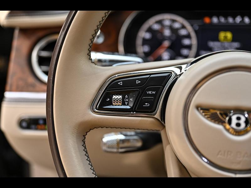 Voitures occasions BENTLEY Flying Spur Base Paris