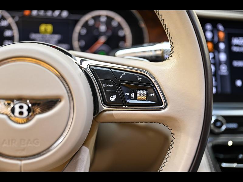 Voitures occasions BENTLEY Flying Spur Base Paris