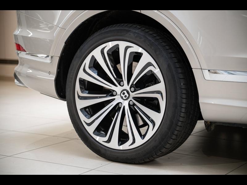 Voitures occasions BENTLEY Bentayga Base Paris