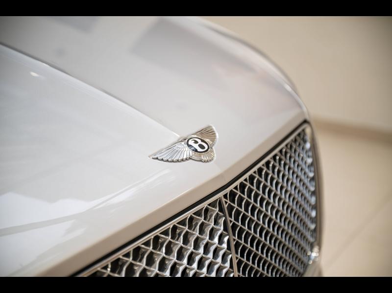 Voitures occasions BENTLEY Bentayga Base Paris