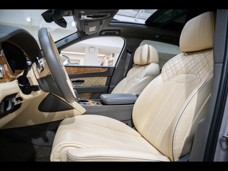 Voitures occasions BENTLEY Bentayga Base Paris