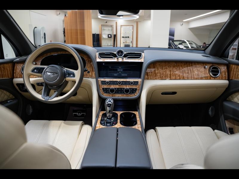 Voitures occasions BENTLEY Bentayga Base Paris