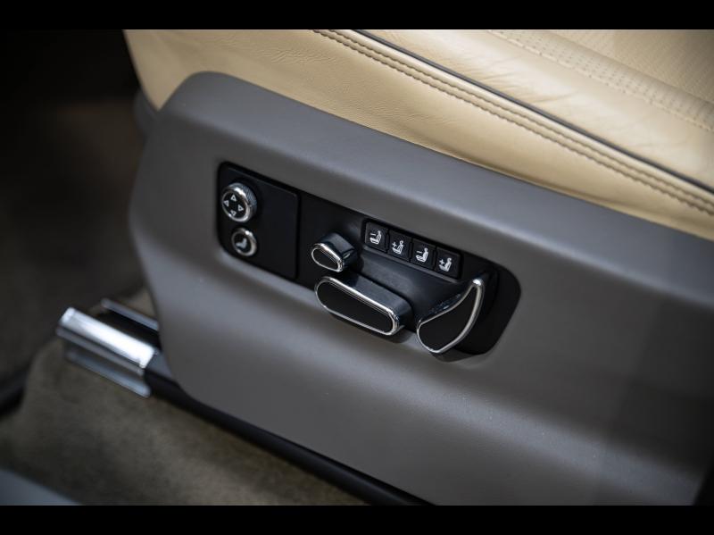 Voitures occasions BENTLEY Bentayga Base Paris