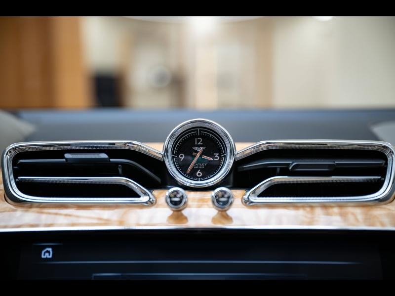 Voitures occasions BENTLEY Bentayga Base Paris