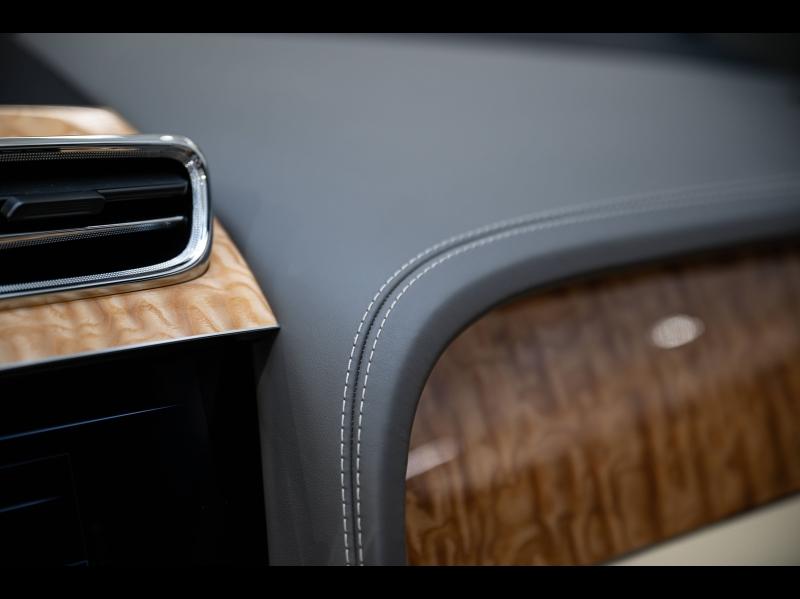 Voitures occasions BENTLEY Bentayga Base Paris