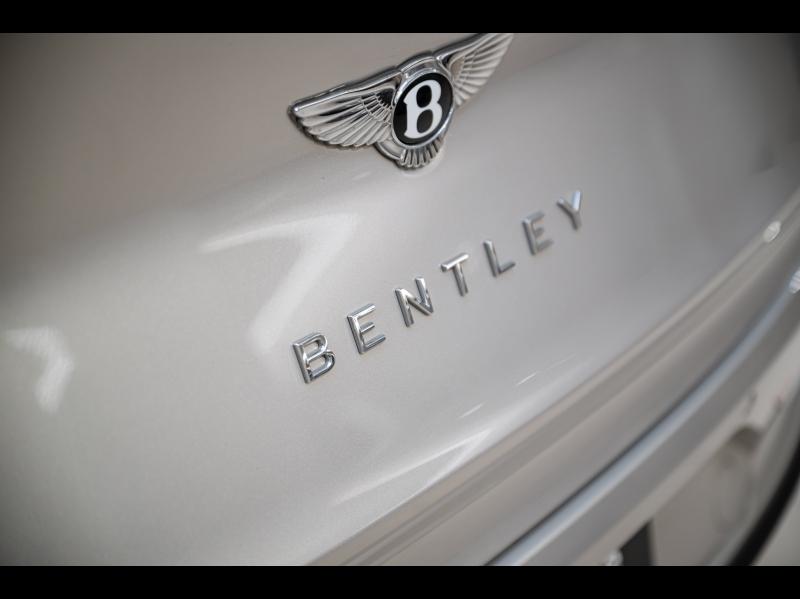 Voitures occasions BENTLEY Bentayga Base Paris