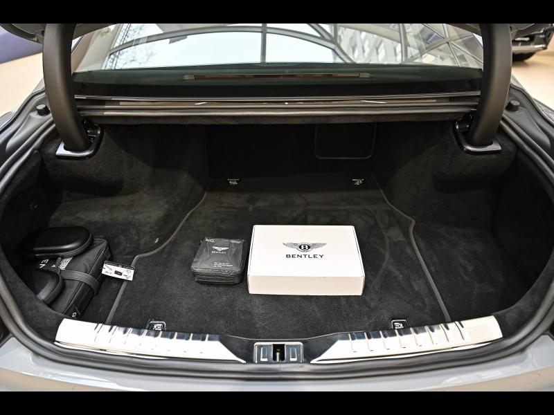 Voitures occasions BENTLEY Flying Spur Base Paris