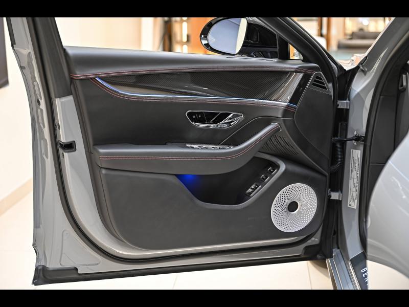 Voitures occasions BENTLEY Flying Spur Base Paris