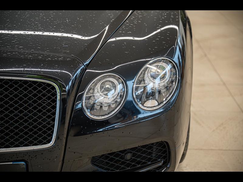 Voitures occasions BENTLEY Flying Spur Base Paris