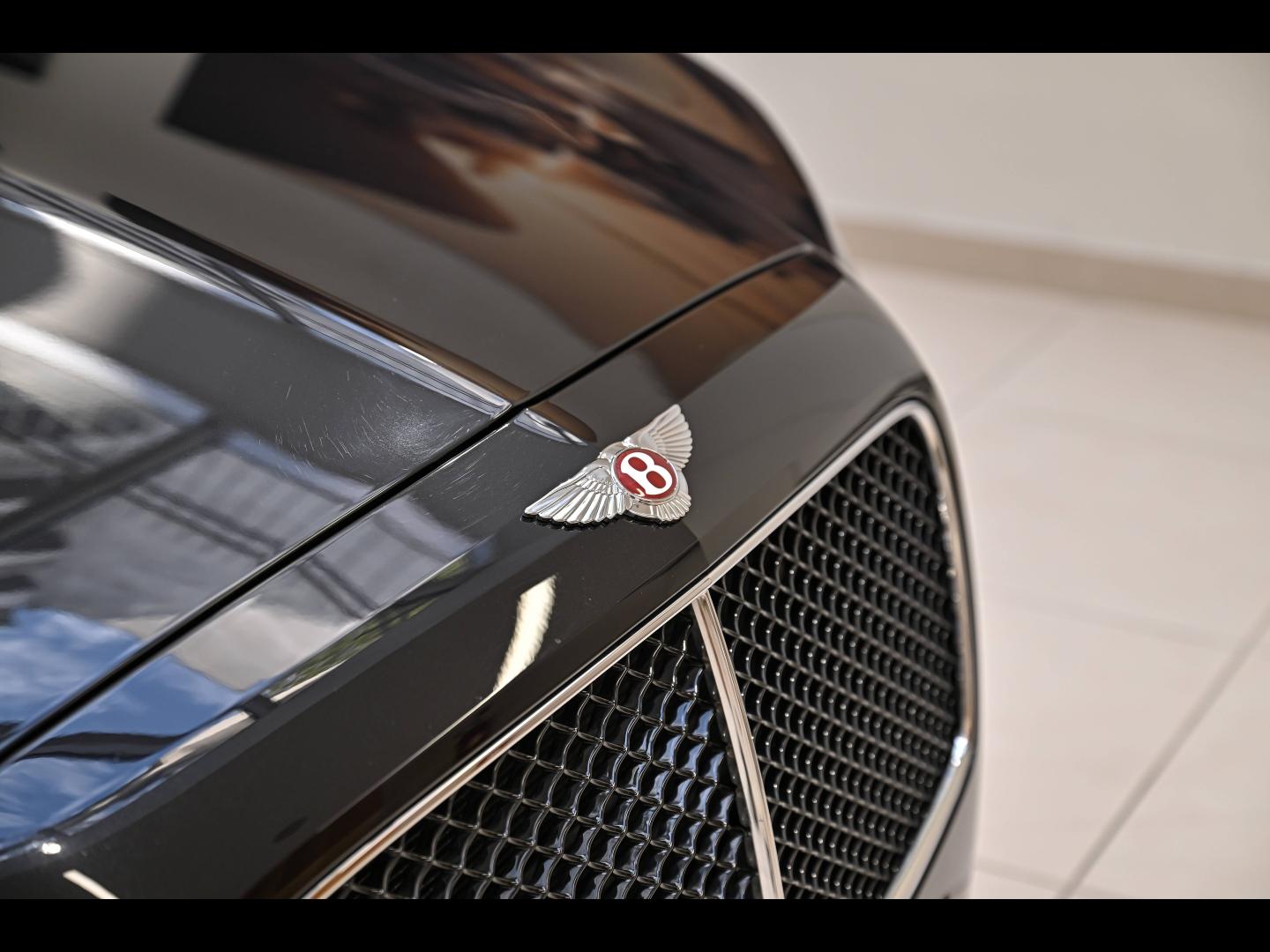 Voitures occasions BENTLEY Flying Spur Base Paris