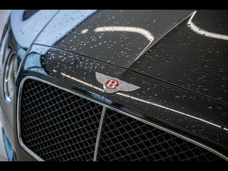 Voitures occasions BENTLEY Flying Spur Base Paris