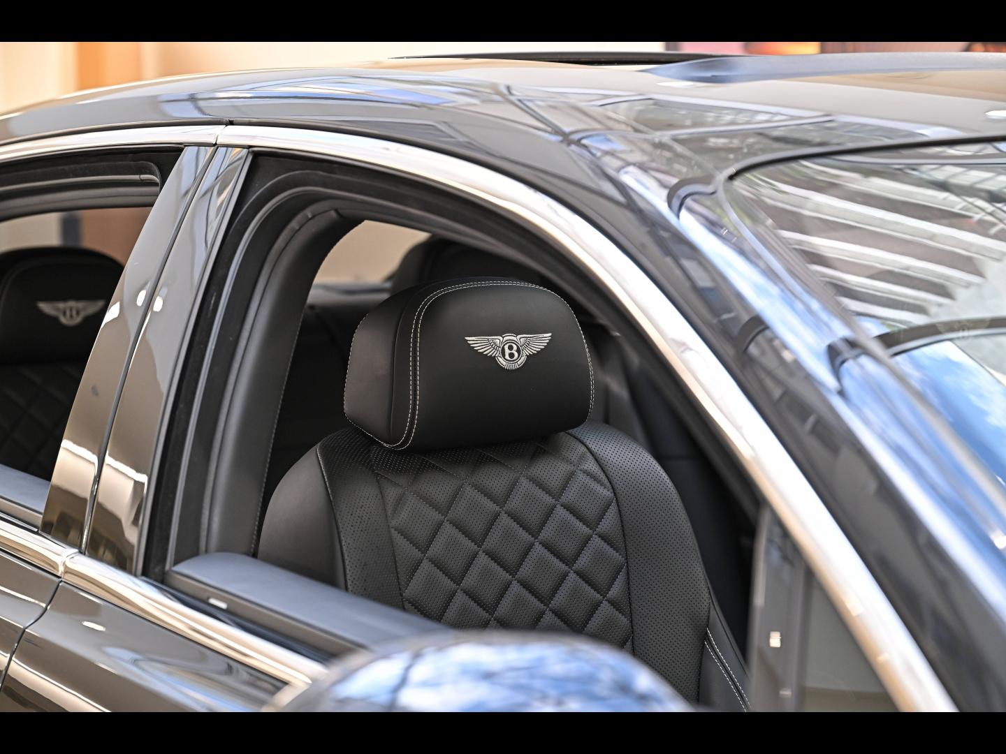Voitures occasions BENTLEY Flying Spur Base Paris