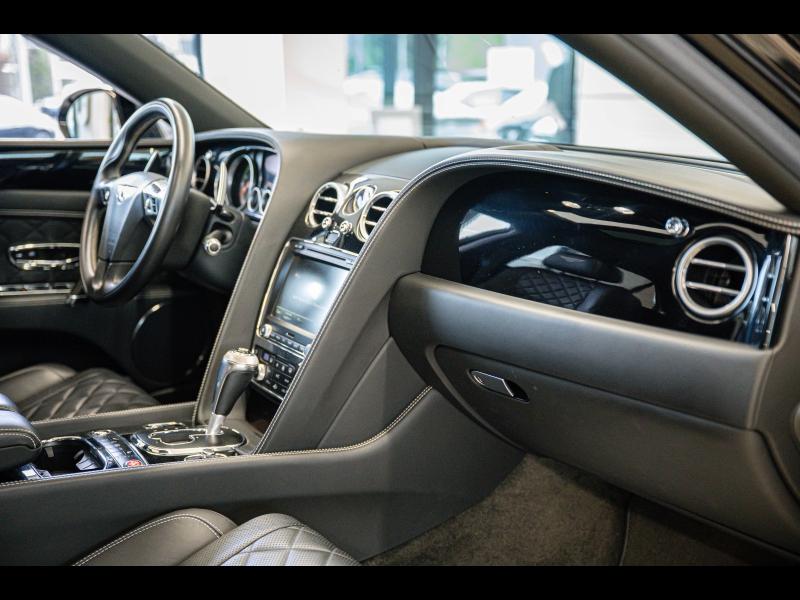 Voitures occasions BENTLEY Flying Spur Base Paris