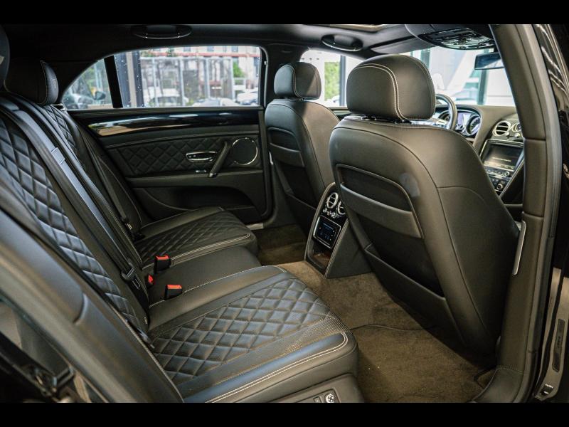 Voitures occasions BENTLEY Flying Spur Base Paris