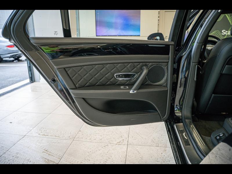 Voitures occasions BENTLEY Flying Spur Base Paris