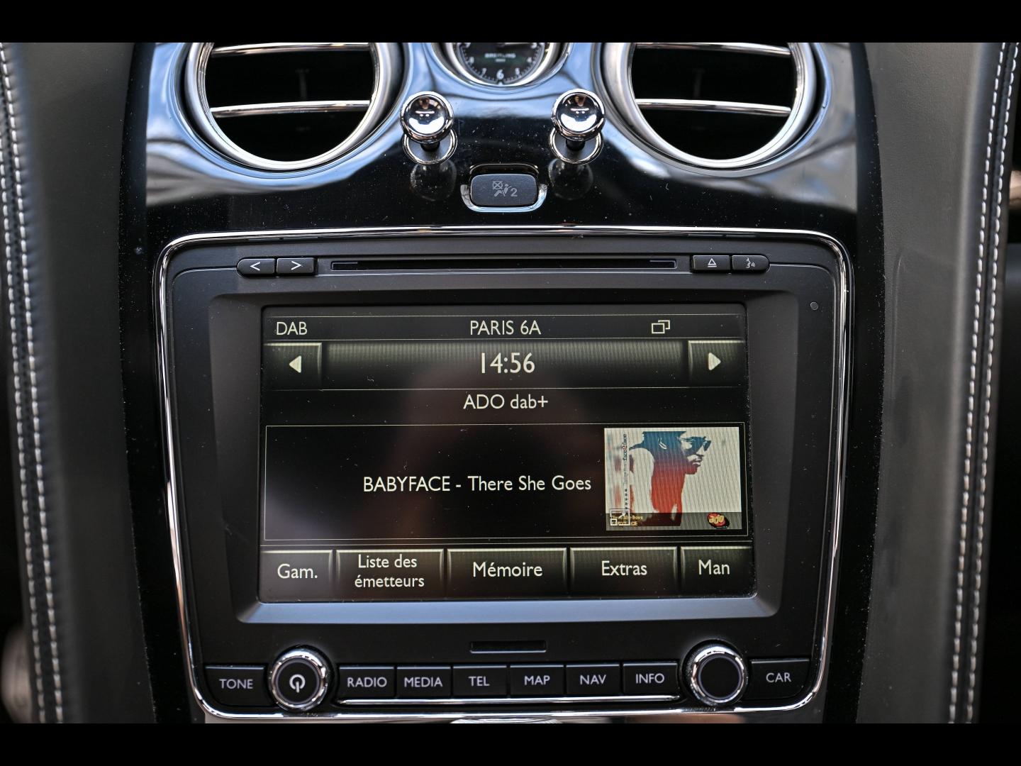 Voitures occasions BENTLEY Flying Spur Base Paris