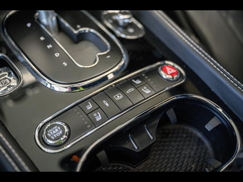 Voitures occasions BENTLEY Flying Spur Base Paris