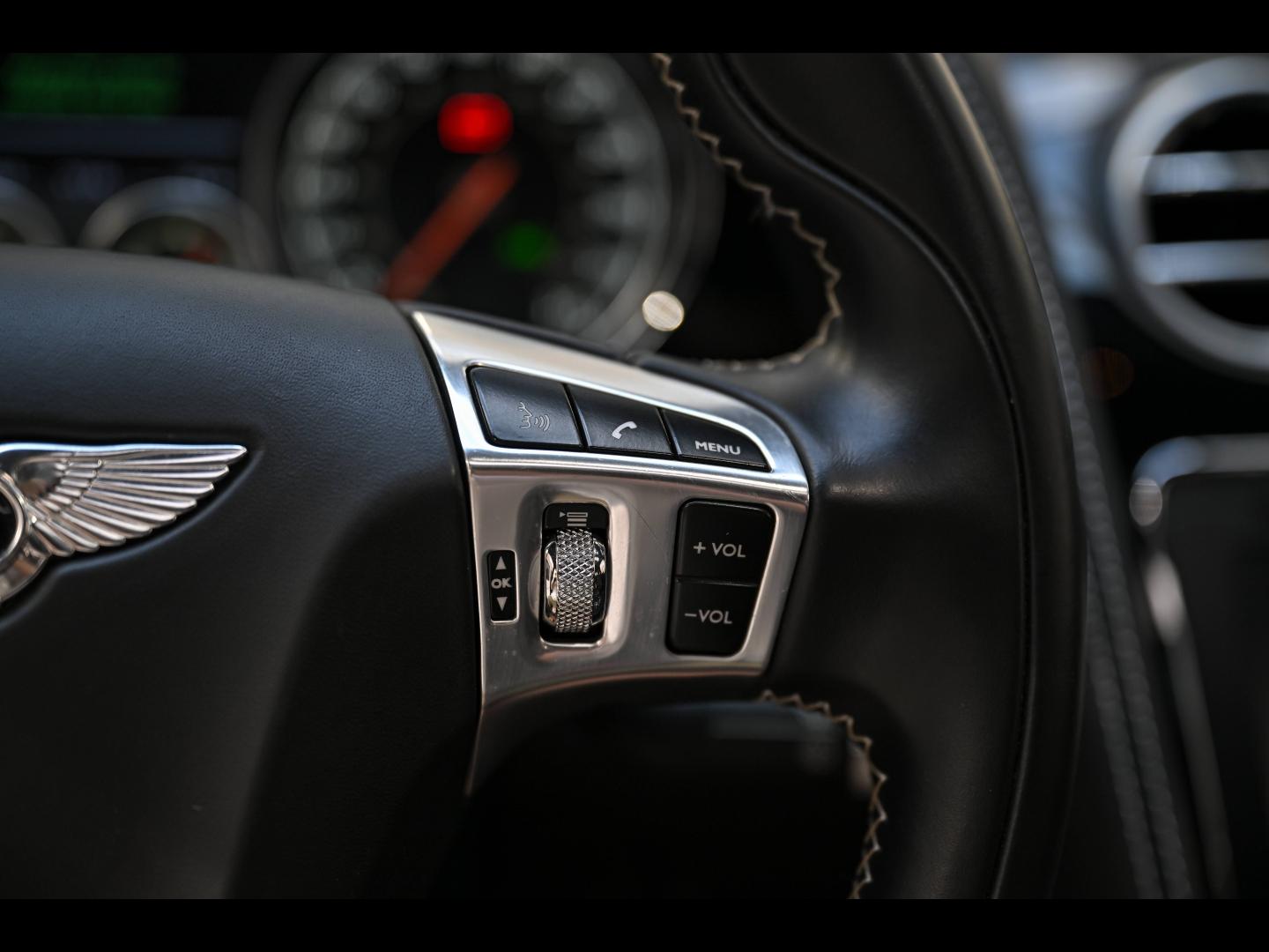 Voitures occasions BENTLEY Flying Spur Base Paris