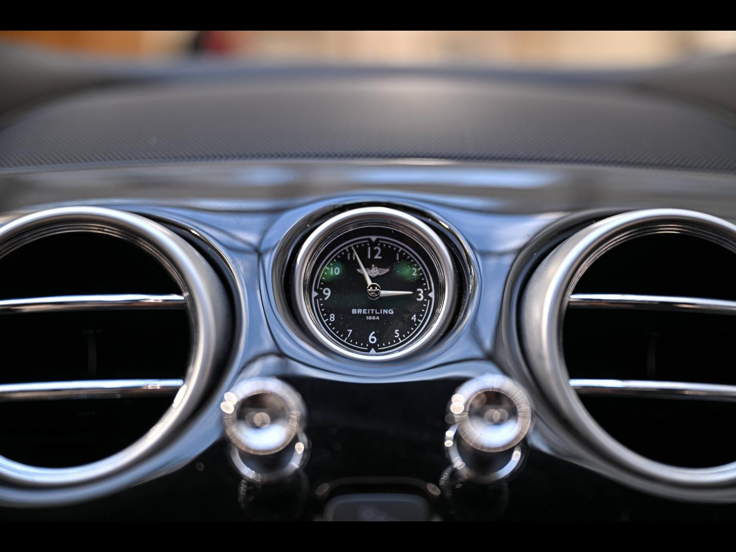 Voitures occasions BENTLEY Flying Spur Base Paris