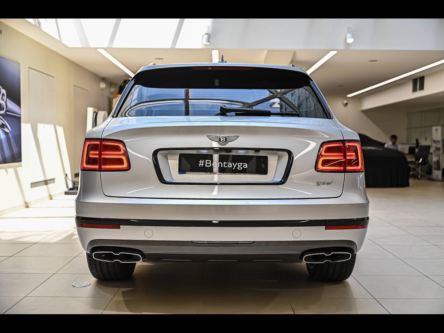 Voitures occasions BENTLEY Bentayga Base Paris