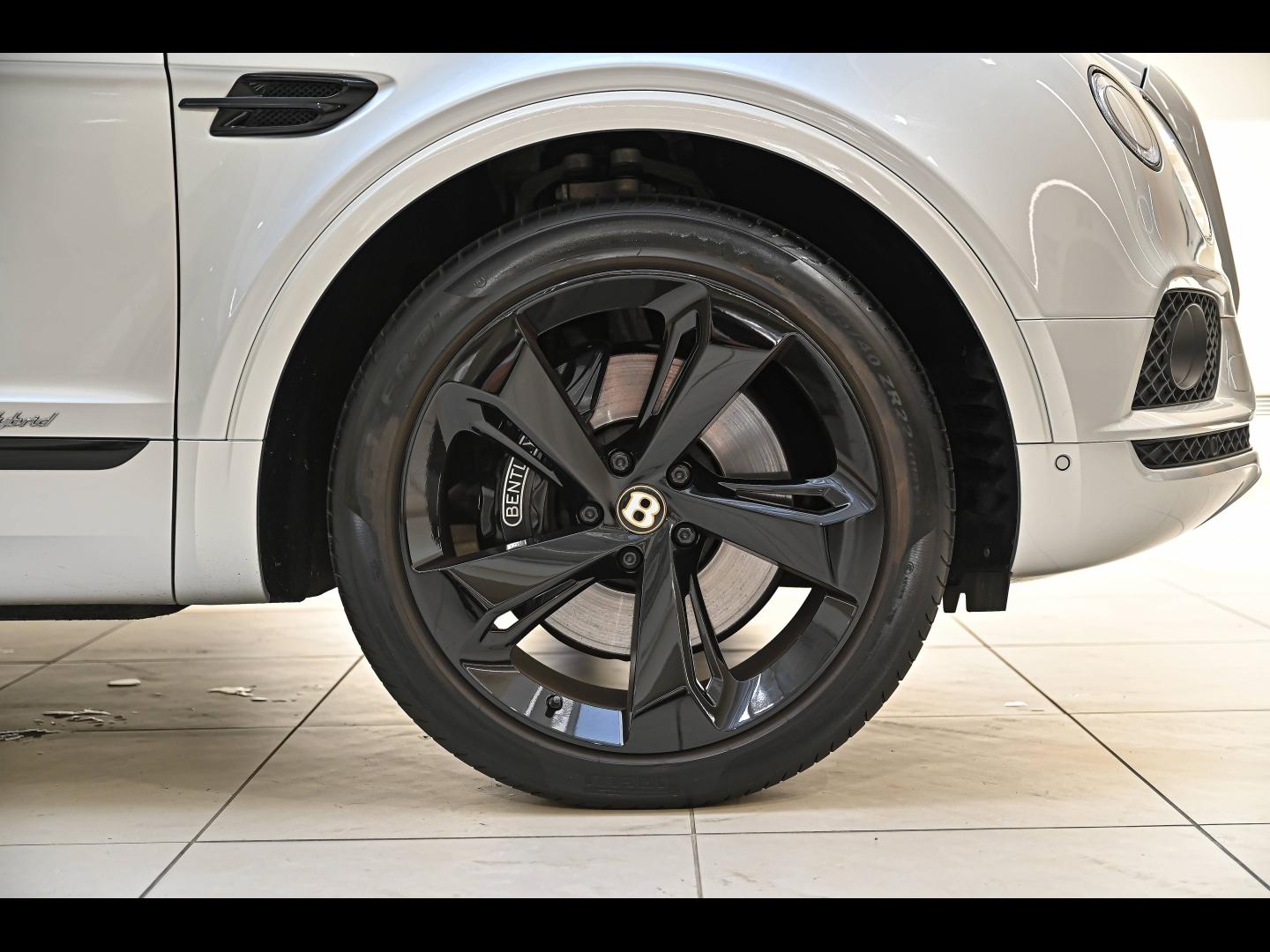 Voitures occasions BENTLEY Bentayga Base Paris