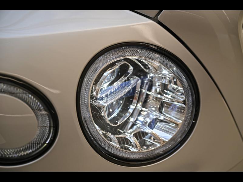 Voitures occasions BENTLEY Bentayga Base Paris
