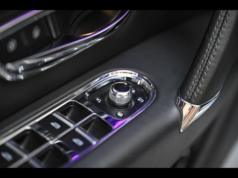 Voitures occasions BENTLEY Bentayga Base Paris