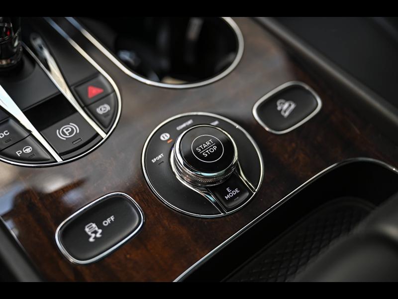 Voitures occasions BENTLEY Bentayga Base Paris