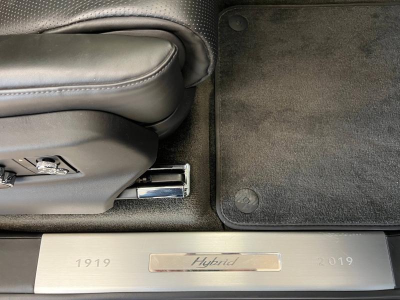 Voitures occasions BENTLEY Bentayga Base Paris