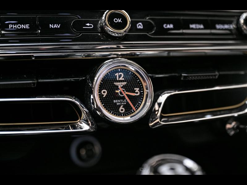 Voitures occasions BENTLEY Flying Spur Base Paris