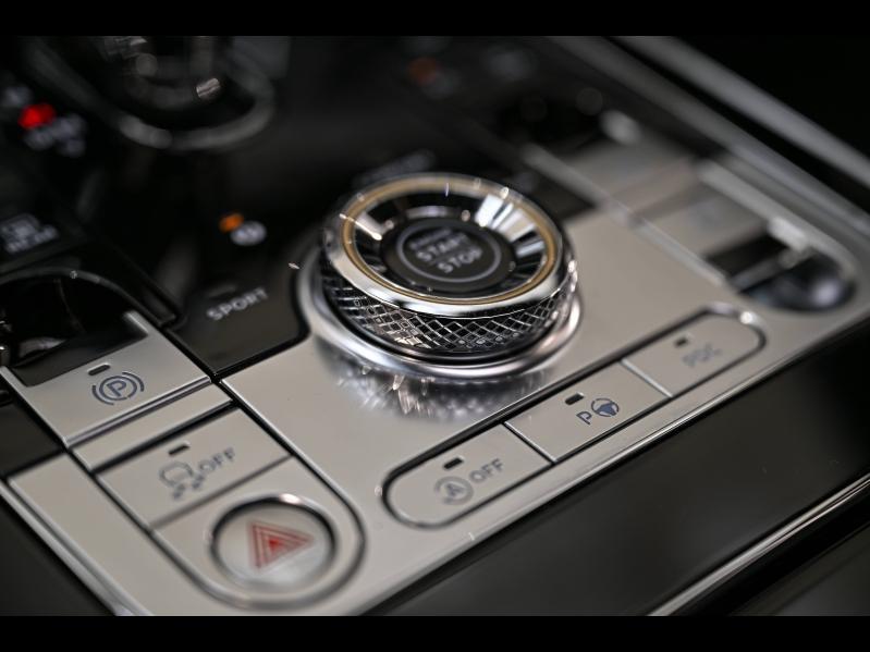 Voitures occasions BENTLEY Flying Spur Base Paris