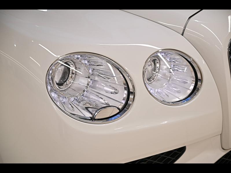 Voitures occasions BENTLEY Flying Spur Base Paris