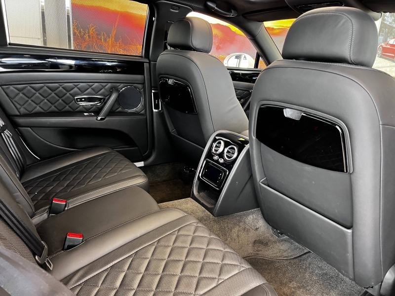 Voitures occasions BENTLEY Flying Spur Base Paris