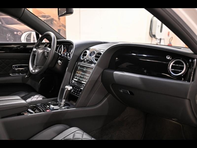 Voitures occasions BENTLEY Flying Spur Base Paris