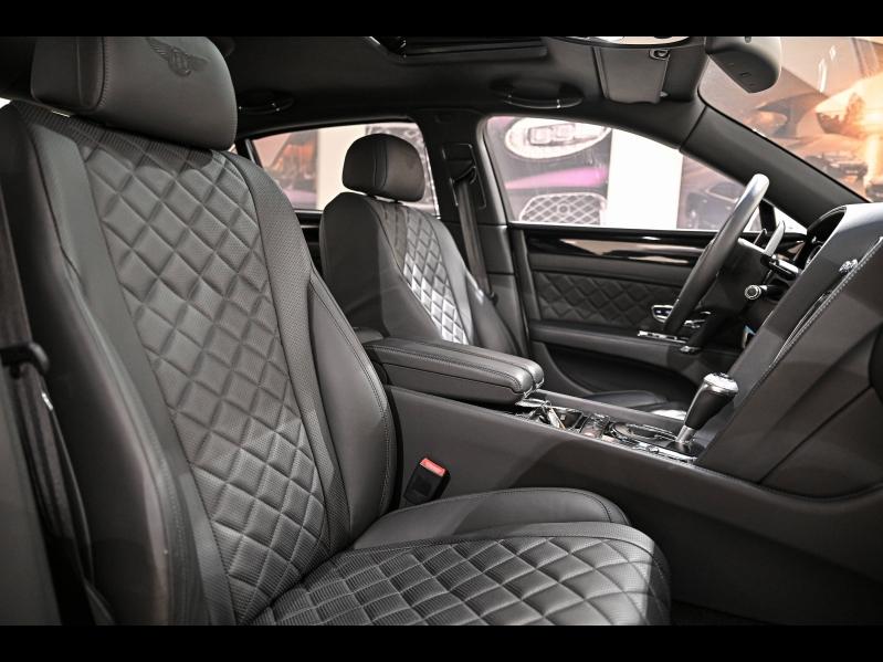 Voitures occasions BENTLEY Flying Spur Base Paris