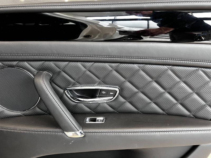 Voitures occasions BENTLEY Flying Spur Base Paris