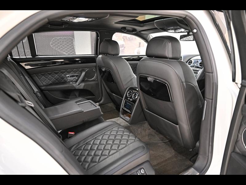 Voitures occasions BENTLEY Flying Spur Base Paris