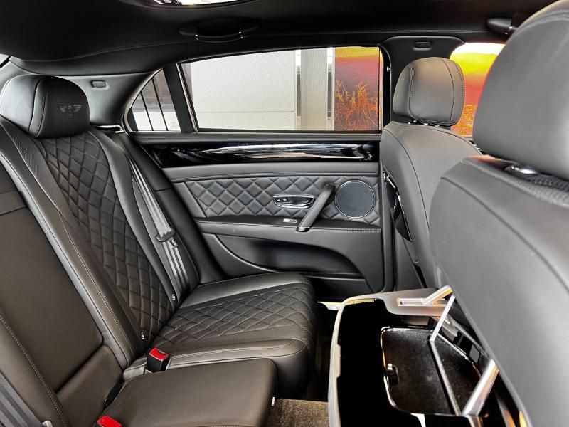 Voitures occasions BENTLEY Flying Spur Base Paris